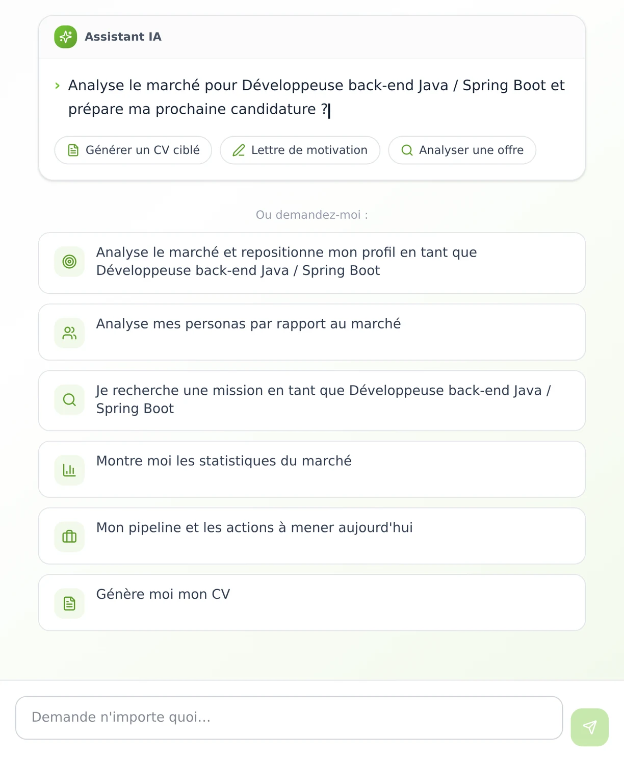 Écran de départ de l'assistant : la demande proposée pour le profil actif, les raccourcis vers le CV et la lettre, et les autres questions possibles.